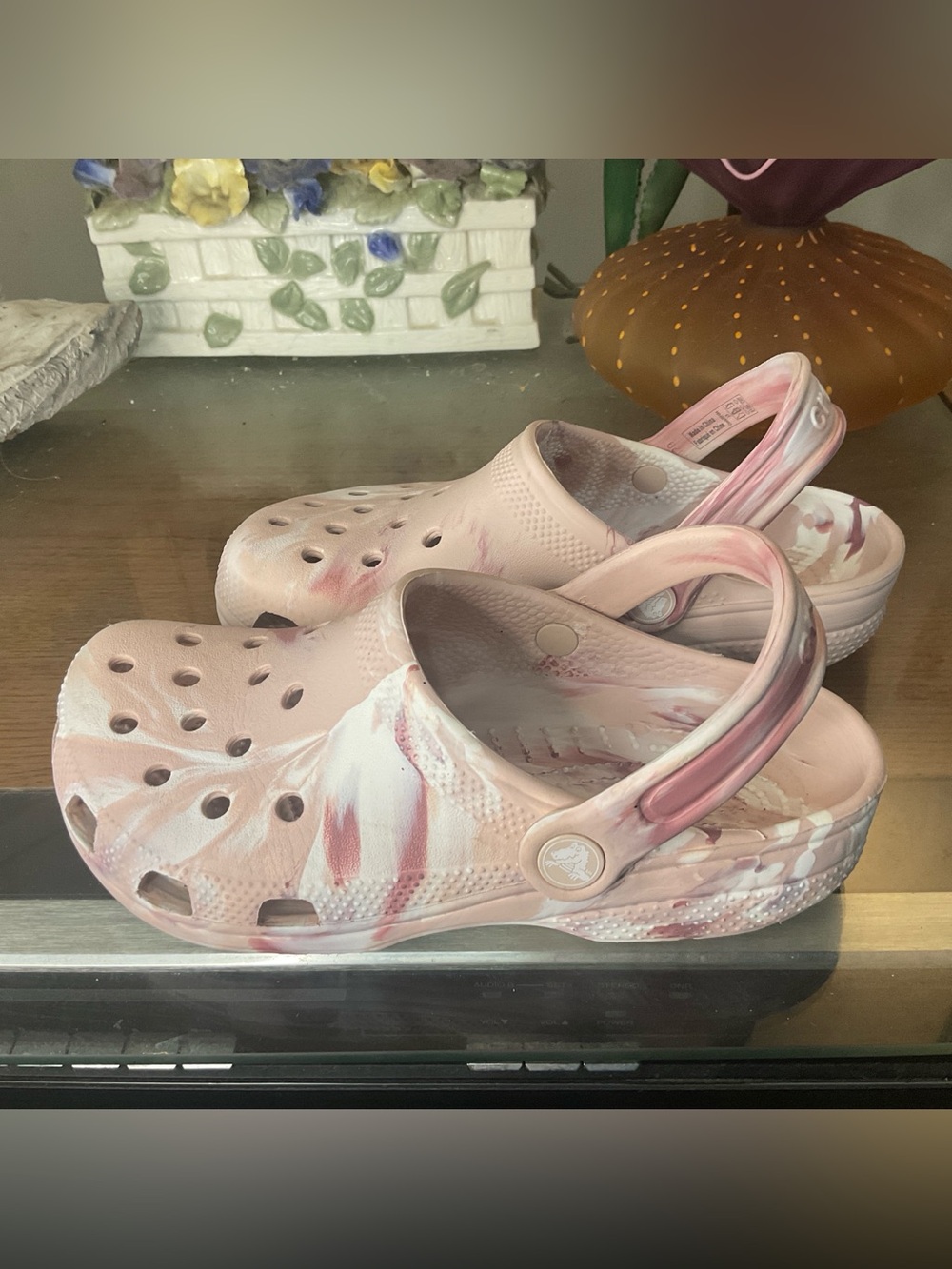 CROCS KIDS CLASSIC MARBLED CLOGS SZ J3 - Picture 3 of 7